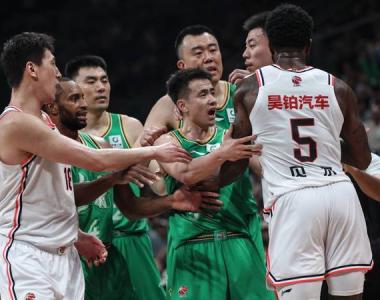 辽宁男篮主场告捷，领先优势再度扩大的简单介绍